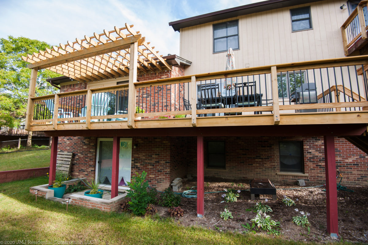 Treated Pine Deck with Pergola