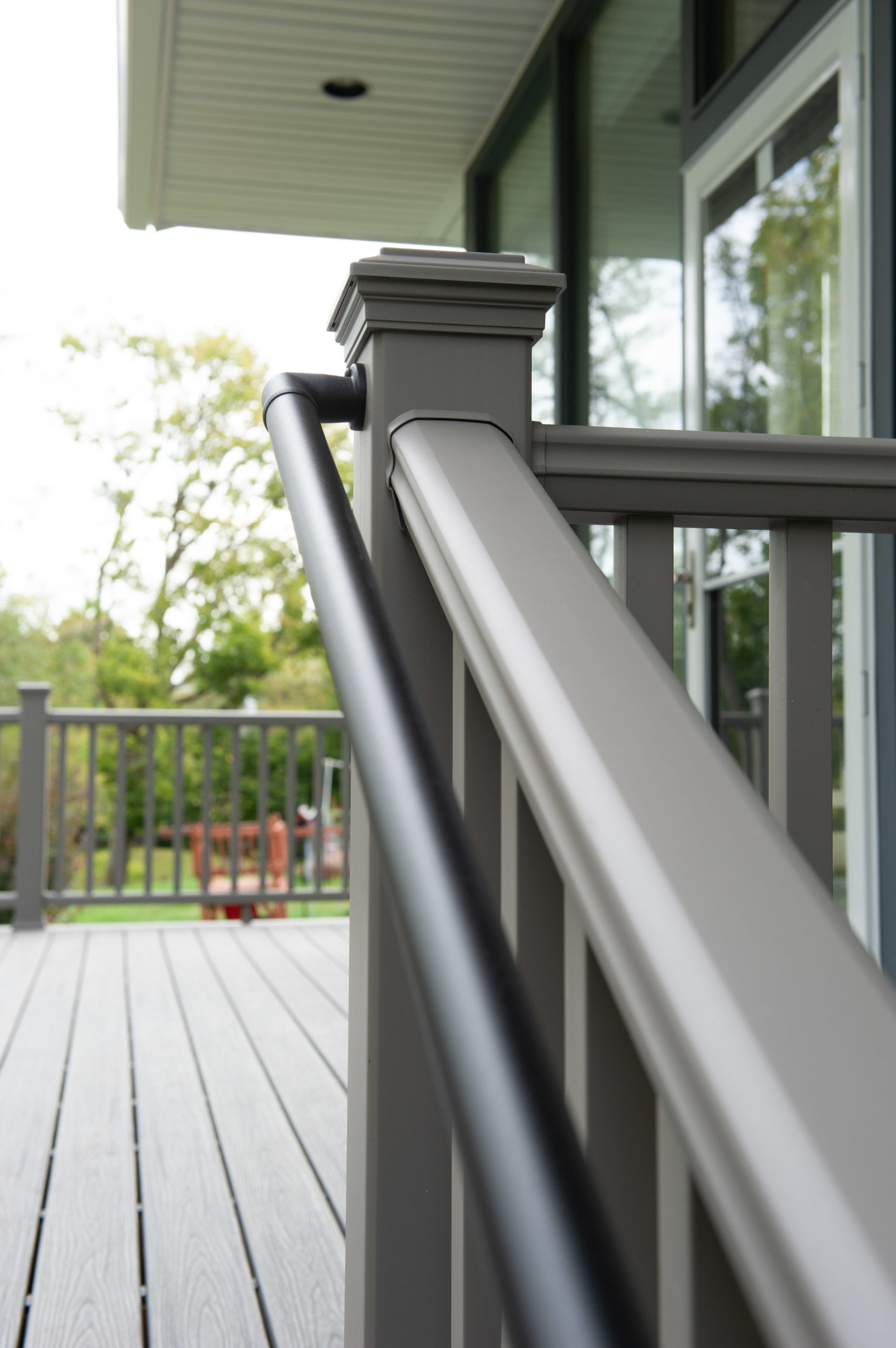 Trex aluminum handrail